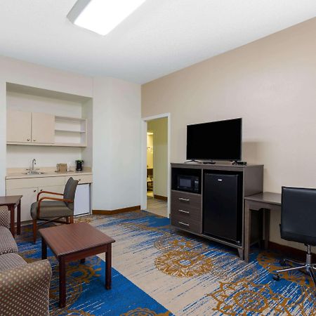 Baymont By Wyndham Tallahassee Luaran gambar